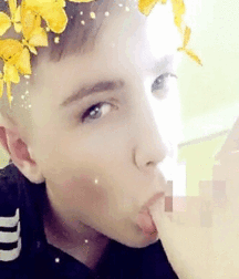 Twink Selfies 5a7a2c99e6bf8.gif
