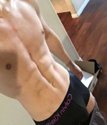 More Hot Guys 5a9472ed28699.png