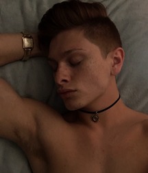 More Hot Guys 5a9473cd0823d.jpg