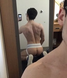 More Hot Guys 5a9473db60e60.jpg