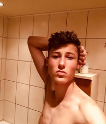 Super Hot 1408 5b72f236c787f.jpg