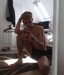 Twinks 2208 5b7dcdc5a85e3.jpg