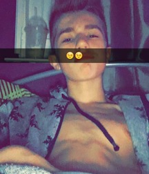 Selfie Boys 2808 5b85caee0067d.jpg