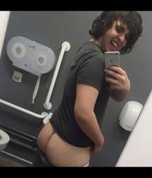 More Twinks 0212 5c03ea5563cde.jpg