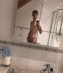 Selfie Lads 1212 5c10e2d98b7bb.png