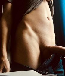 Twink Bodies 1002 5c607a3f49153.jpg