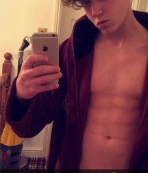Hot lads 5c63474c02312.jpg