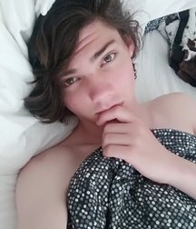 Femboy 0703 5c8195560ea22.jpg