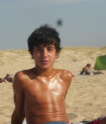 young men 59628b3ba7a5f.jpg