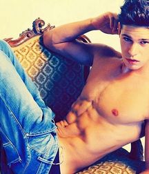 guys4gays 59d6dd6387c44.jpg