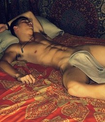 guys4gays 59d6dd6477c19.jpg