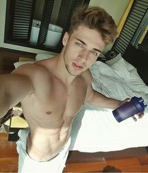 guys4gays 59d6dd7691683.jpg