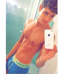 guys4gays 59d6dd89bedd0.jpg