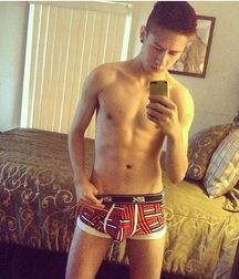 guys4gays 59d6dd9682391.jpg