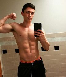 guys4gays 59d6dd980f9a9.jpg