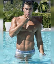 guys4gays 59d6dd9be9f9b.jpg