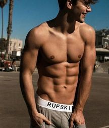 guys4gays 59d6dda1ec2a3.jpg