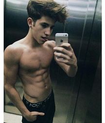 guys4gays 59d6dda4815dc.jpg