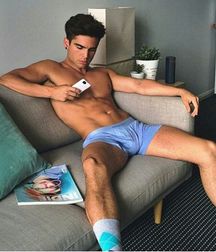 guys4gays 59d6ddc71ca12.jpg