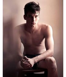 guys4gays 59d6ddd2e4047.jpg