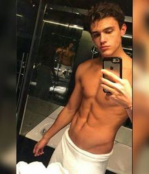 guys4gays 59d6ddd58ba96.jpg