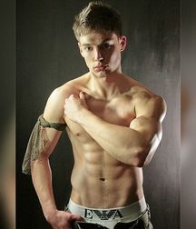 guys4gays 59d6ddd66bfab.jpg