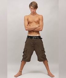 guys4gays 59d6de096123a.jpg