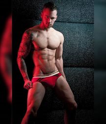 guys4gays 59d6de3005d42.jpg
