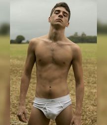 guys4gays 59d6de3545259.jpg