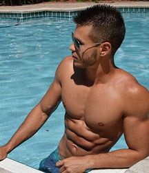 guys4gays 59d6de4988e8d.jpg