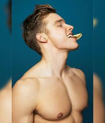 guys4gays 59d6de59e314d.jpg