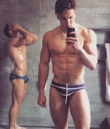 guys4gays 59d6de6502deb.jpg