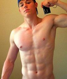 guys4gays 59d6de669578e.jpg