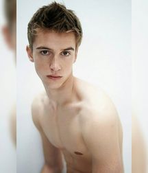 guys4gays 59d6de768e9b0.jpg