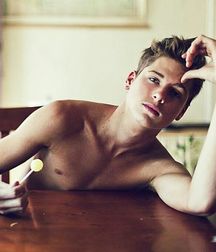 guys4gays 59d6de94a0874.jpg