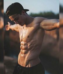 guys4gays 59d6de9894c21.jpg