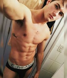 guys4gays 59d6de996d2bc.jpg
