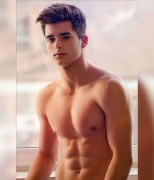 guys4gays 59d6deb09221f.jpg