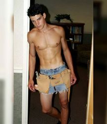 guys4gays 59d6debbdf68d.jpg