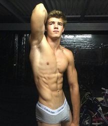 guys4gays 59d6dec4db023.jpg