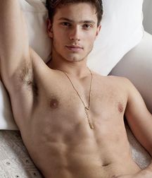 guys4gays 59d6ded5a67ed.jpg