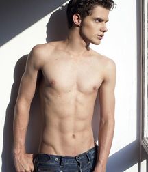 guys4gays 59d6df038c02e.jpg