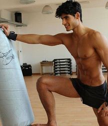 guys4gays 59d6df122970b.jpg