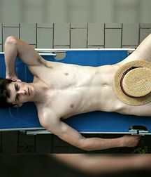 guys4gays 59d6df1a16d25.jpg