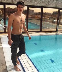 guys4gays 59d6df1c857d0.jpg