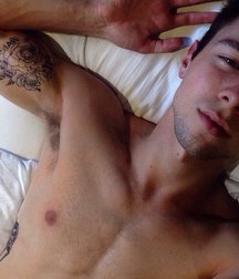 guys4gays 59d6df1f1b3c9.jpg