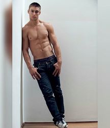 guys4gays 59d6df2cd8fe8.jpg