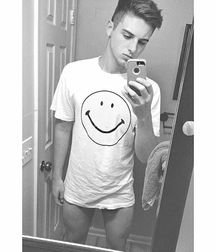 guys4gays 59d6df693f029.jpg
