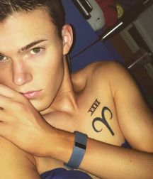 guys4gays 59d6df8425a59.jpg