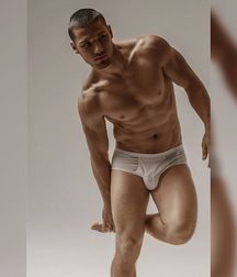 guys4gays 59d6dfa2cd4a5.jpg